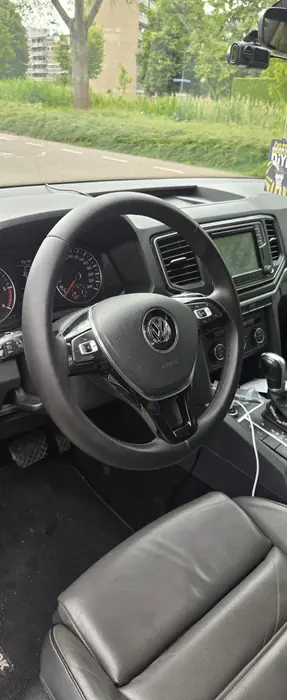 VW Amarok: gladgesleten stuur na het herstel